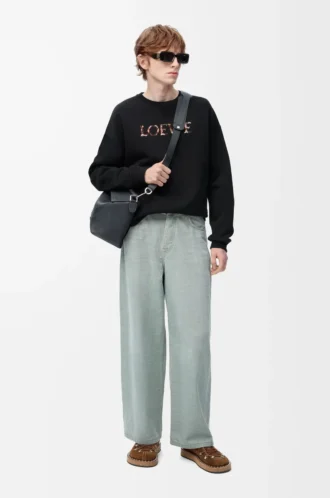 Sweatshirt in regulärer Passform aus Baumwolle Schwarz
