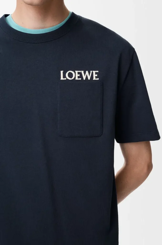 T-Shirt aus Baumwolle in Dark Navy Blue mit lockerer Passform