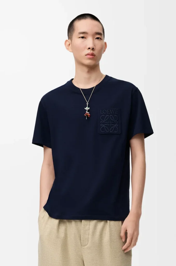 T-Shirt aus Baumwolle in Dark Navy mit lockerer Passform