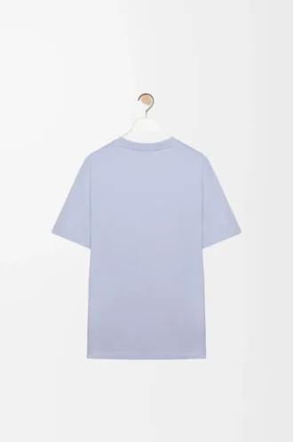 T-Shirt aus Baumwolle in hellblau mit lockerer Passform