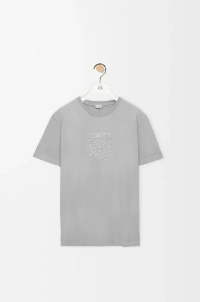 T-Shirt aus Baumwolle in hellgrau mit lockerer Passform
