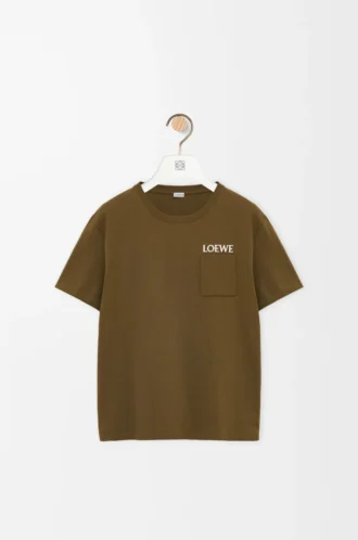 T-Shirt aus Baumwolle in Khaki-Grün mit lockerer Passform