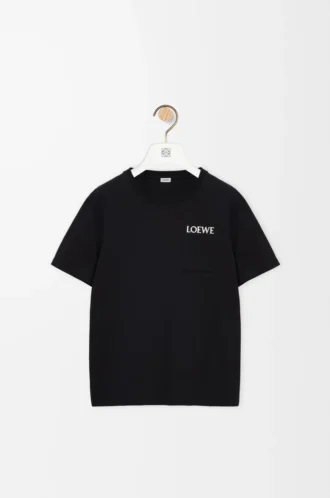 T-Shirt aus Baumwolle in lockerer Passform Schwarz