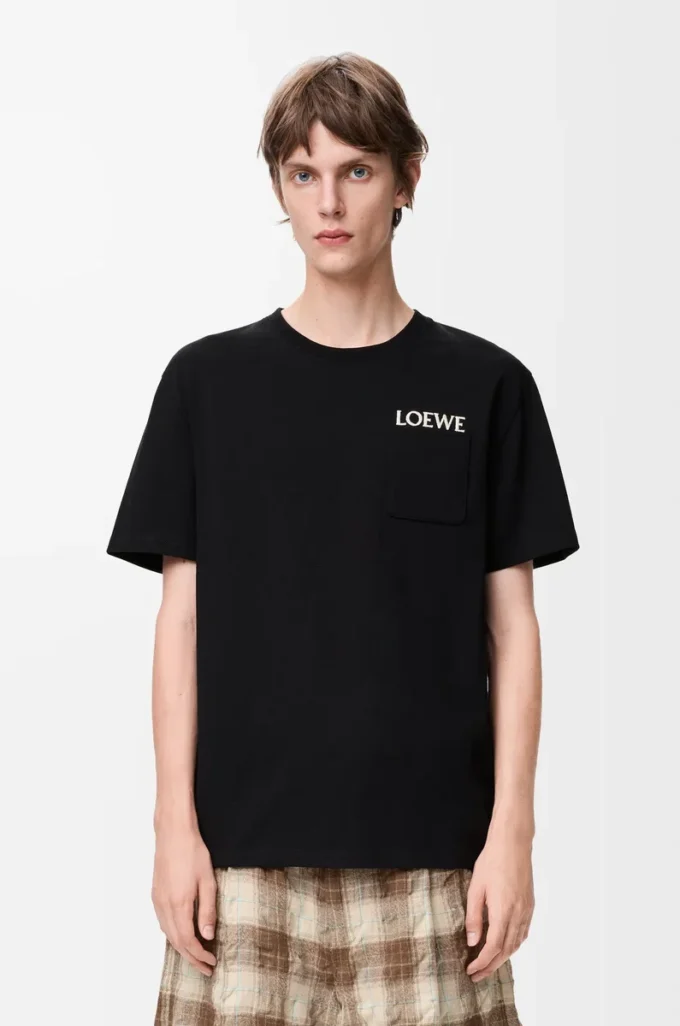 T-Shirt aus Baumwolle in lockerer Passform Schwarz