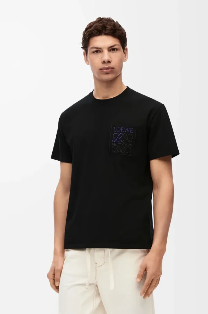 T-Shirt aus Baumwolle in lockerer Passform Schwarz