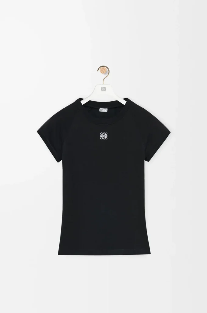 T-Shirt in kleiner Passform aus Baumwollmischung Schwarz