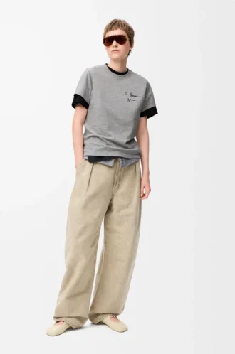 T-Shirt in regulärer Passform aus Baumwolle Grau meliert