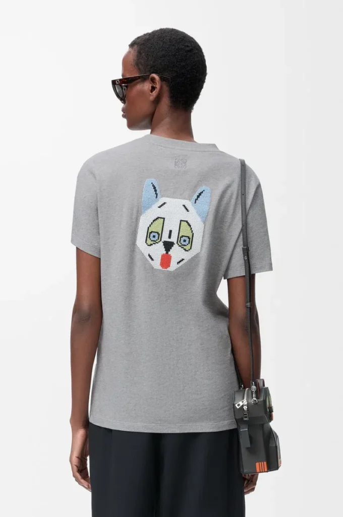 T-Shirt in regulärer Passform aus Baumwolle Grau meliert