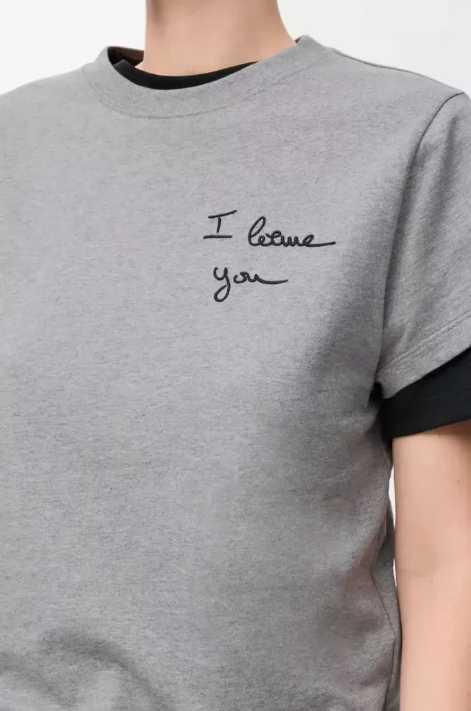 T-Shirt in regulärer Passform aus Baumwolle Grau meliert