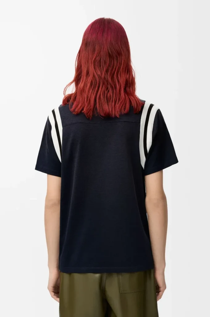 T-Shirt in regulärer Passform aus Baumwolle und Viskose in Dunkelblau