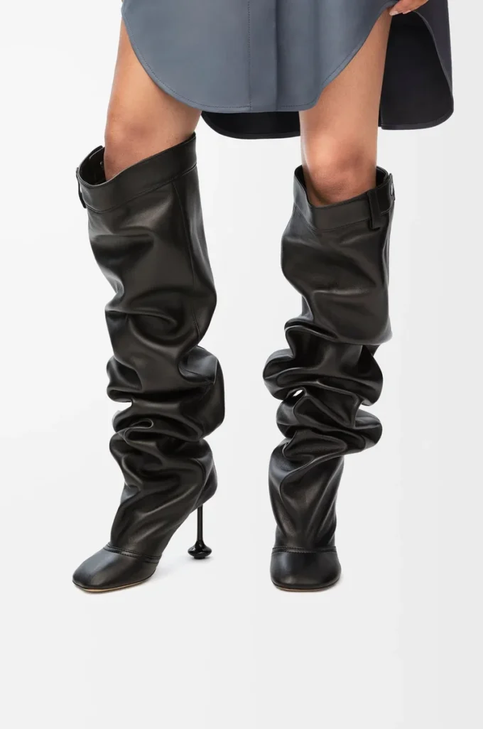 Toy Overknee-Stiefel aus Nappalammleder Schwarz