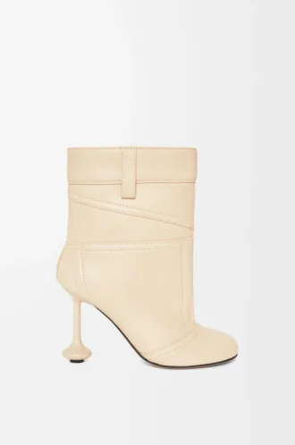 Toy Panta Stiefeletten aus Nappalammleder Oat Milk