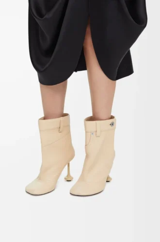 Toy Panta Stiefeletten aus Nappalammleder Oat Milk