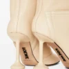 Toy Panta Stiefeletten aus Nappalammleder Oat Milk