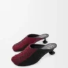 Toy Pantolette aus besticktem Canvas Schwarz/Dunkelburgunder