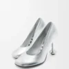 Toy Pumps aus laminiertem Lammleder Silber