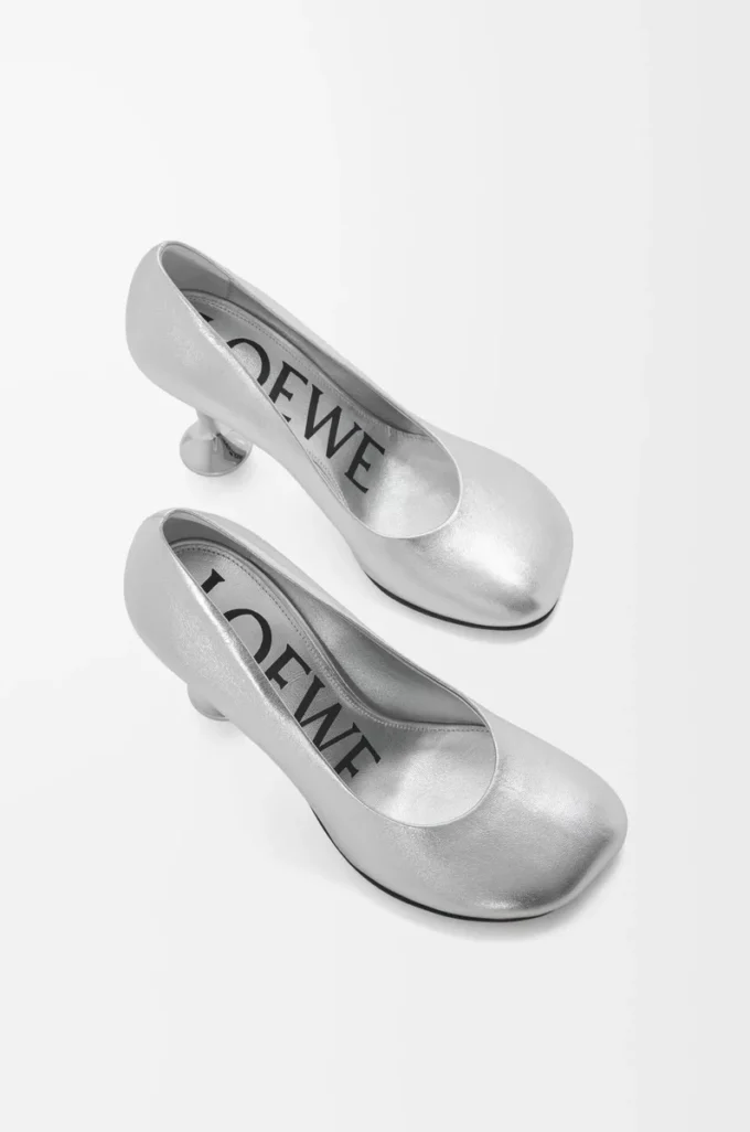 Toy Pumps aus laminiertem Lammleder Silber