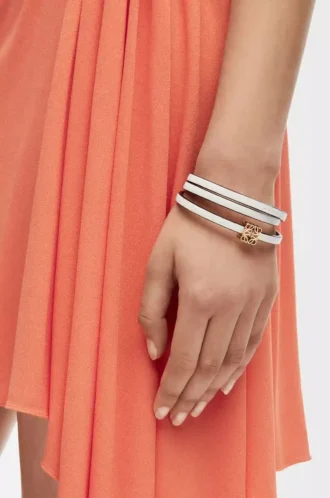 Twist Armreif aus Kalbsleder in Soft White