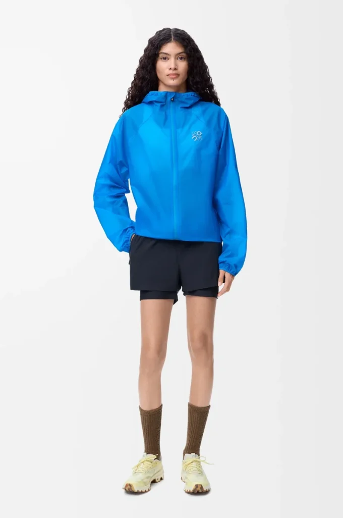 Ultra-Jacke aus technischem Shell-Material Blau