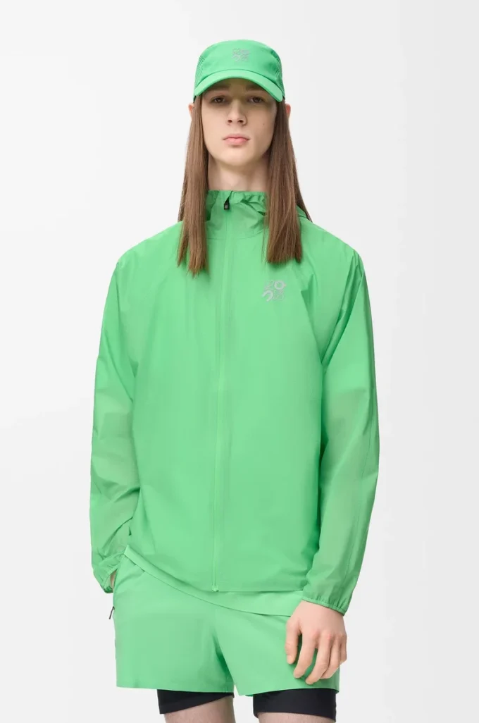 Ultra-Jacke aus technischem Shell-Material in Grün