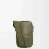 Vertikale Umhängetasche aus satiniertem Kalbsleder in Khaki Green