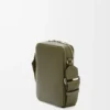 Vertikale Umhängetasche aus satiniertem Kalbsleder in Khaki Green