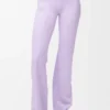 Weiche Bootleg-Hose aus technischem Jersey in Lila