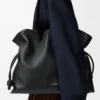 XL Flamenco Clutch aus Nappakalbsleder Schwarz