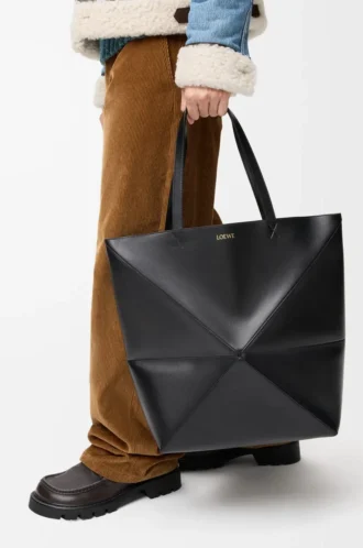 XL Puzzle Fold Tasche aus glänzendem Kalbsleder in Schwarz