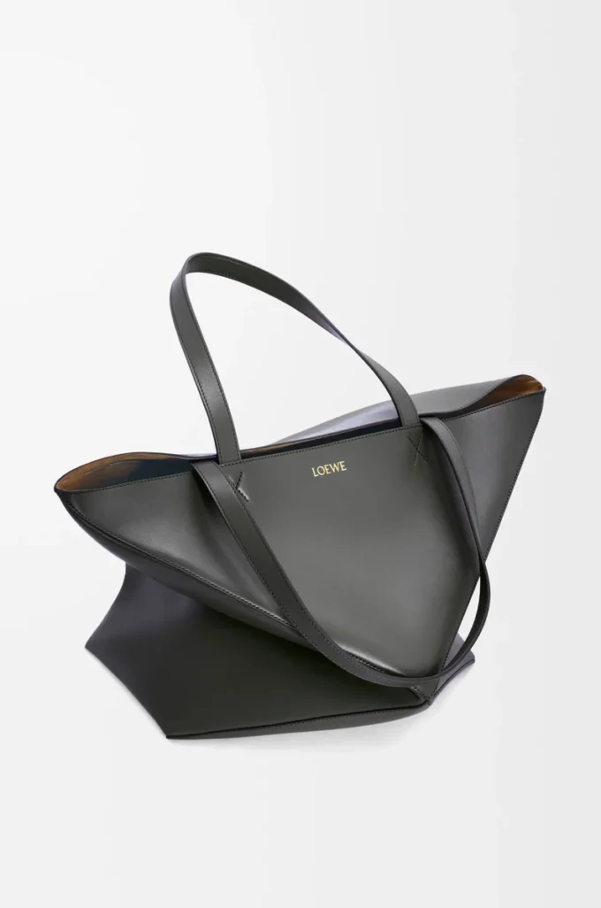 XL Puzzle Fold Tasche aus glänzendem Kalbsleder in Schwarz