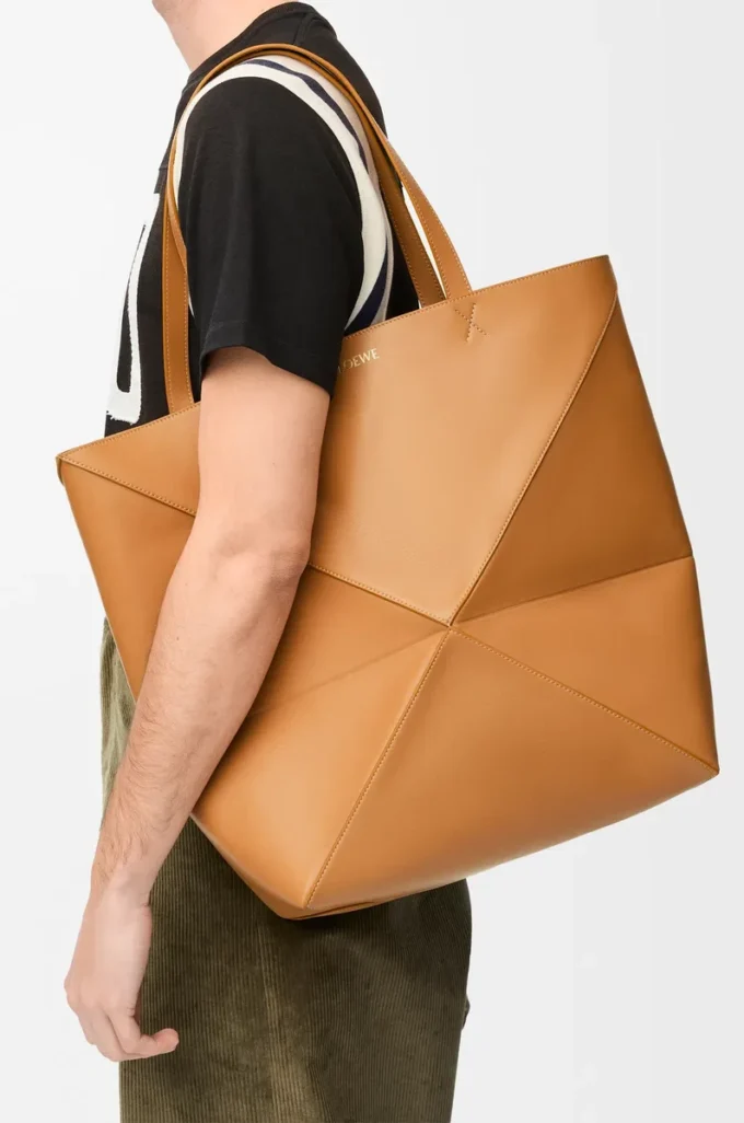 XL Puzzle Fold Tote aus glänzendem Kalbsleder Warm Desert