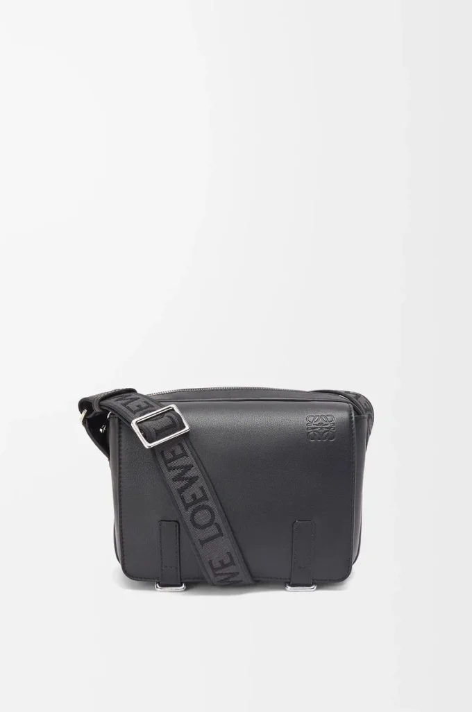 XS Military Messenger Bag aus geschmeidigem, glattem Kalbsleder und Jacquard Schwarz