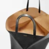 XXL Puzzle Fold Tote aus glänzendem Kalbsleder Schwarz