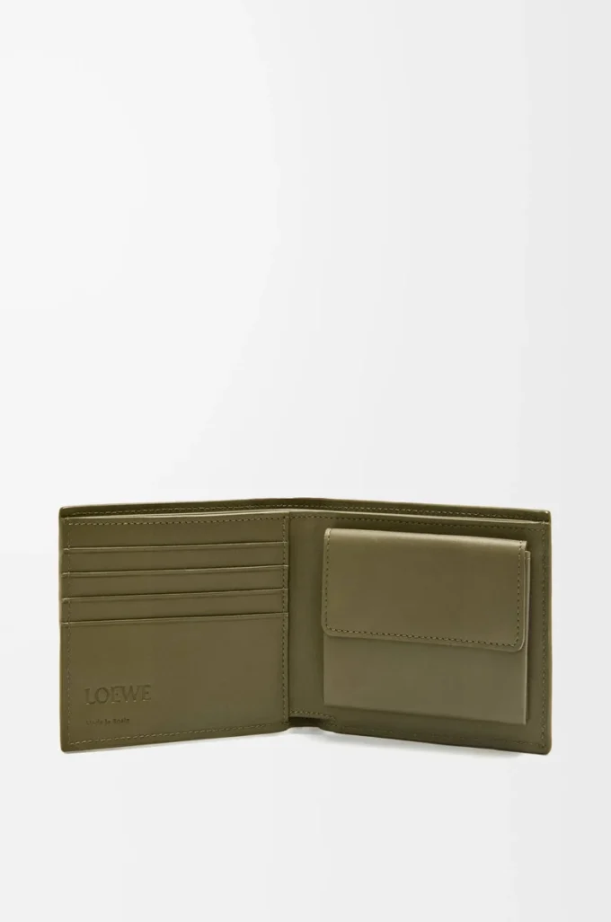 Zweifach gefaltete Geldbörse aus strukturiertem klassischem Kalbsleder in Dark Khaki