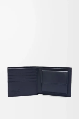 Zweifach gefaltete Geldbörse aus strukturiertem klassischem Kalbsleder in Deep Navy